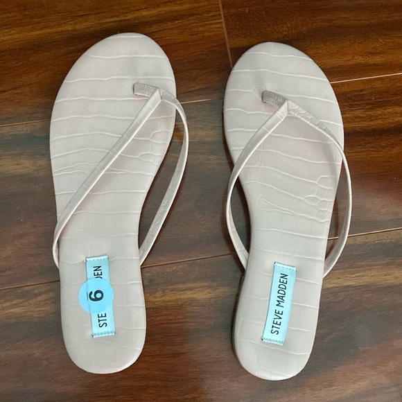Steve Madden Sandals  Light Pink flat Size 9 NWOB Faux Leather (X-10) - Picture 1 of 6